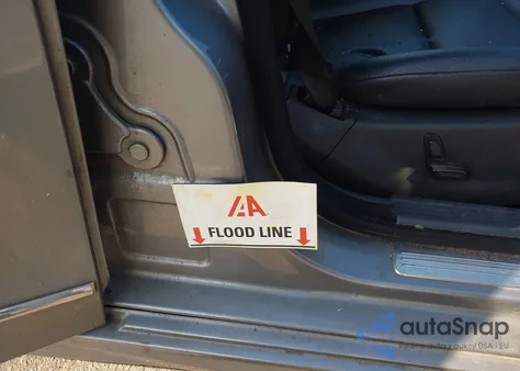 2014 Mercedes-Benz C 300 Sport 4Matic z USA, uszkodzony, nr VIN WDDGF8ABXEG231794